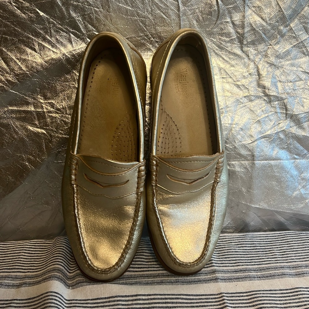 G.H. BASS WOMENS WHITNEY WEEJUNS Gold Metallic Penny Loafers